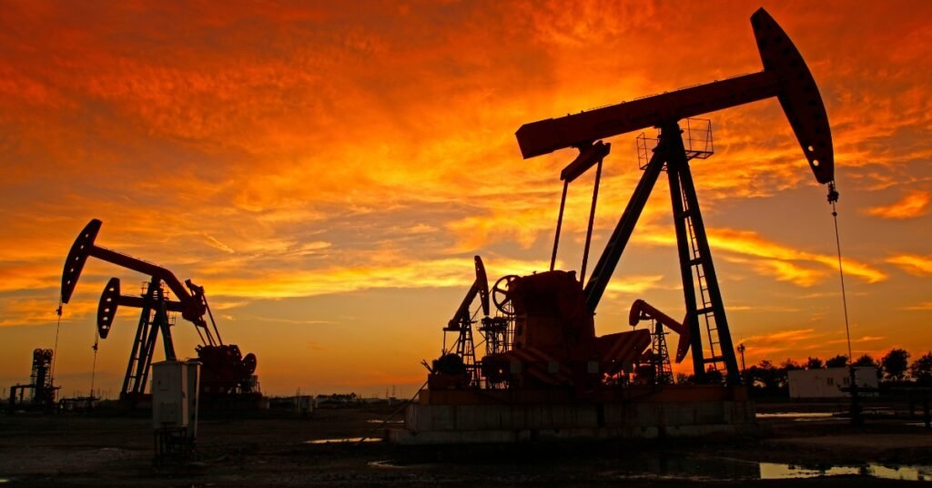US Shale Boom Slows, Impacting Oil Production Growth