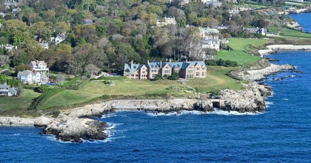 Top Romantic Things To Do In Rhode Island For Couples